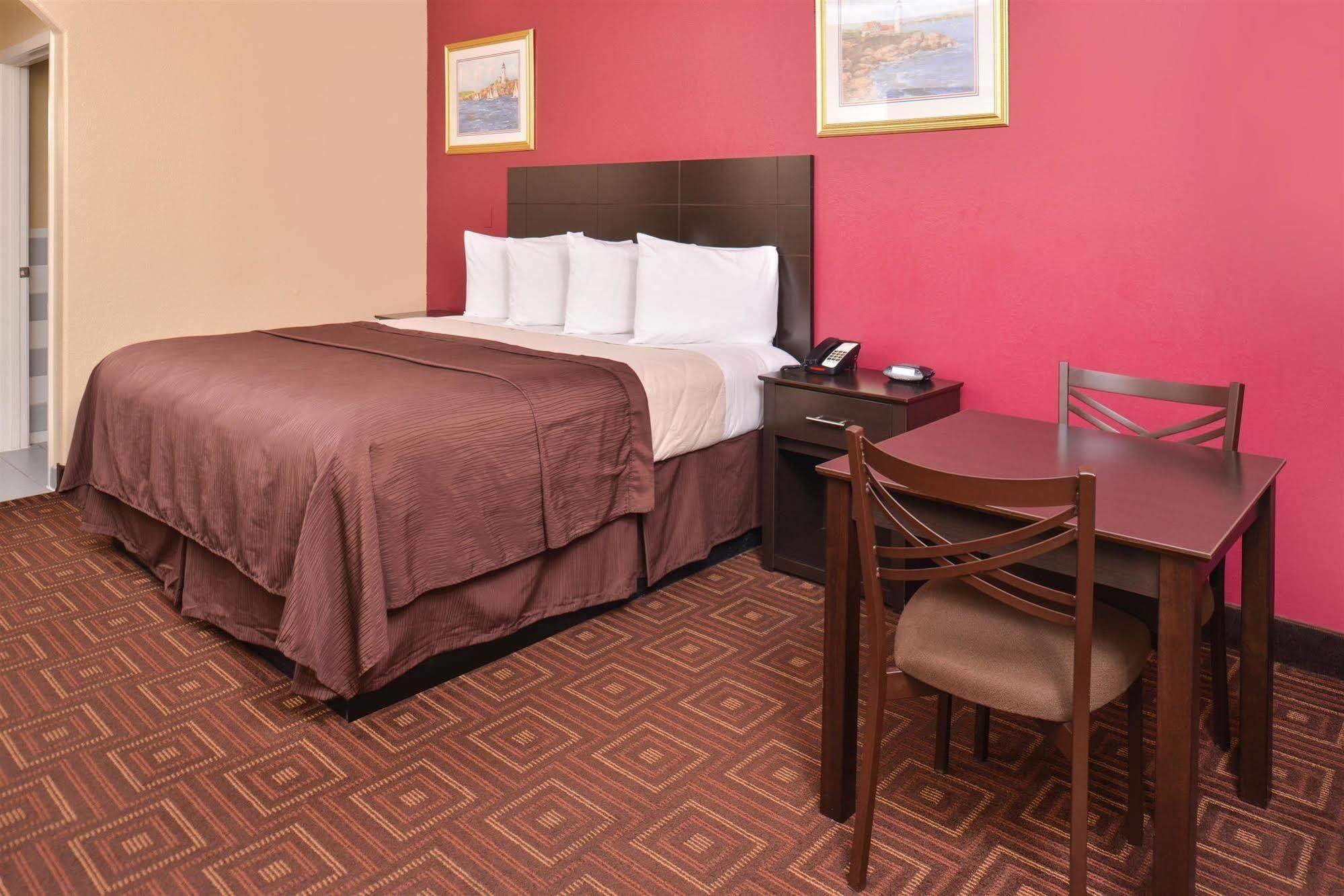 Americas Best Value Inn-Baytown Exterior foto