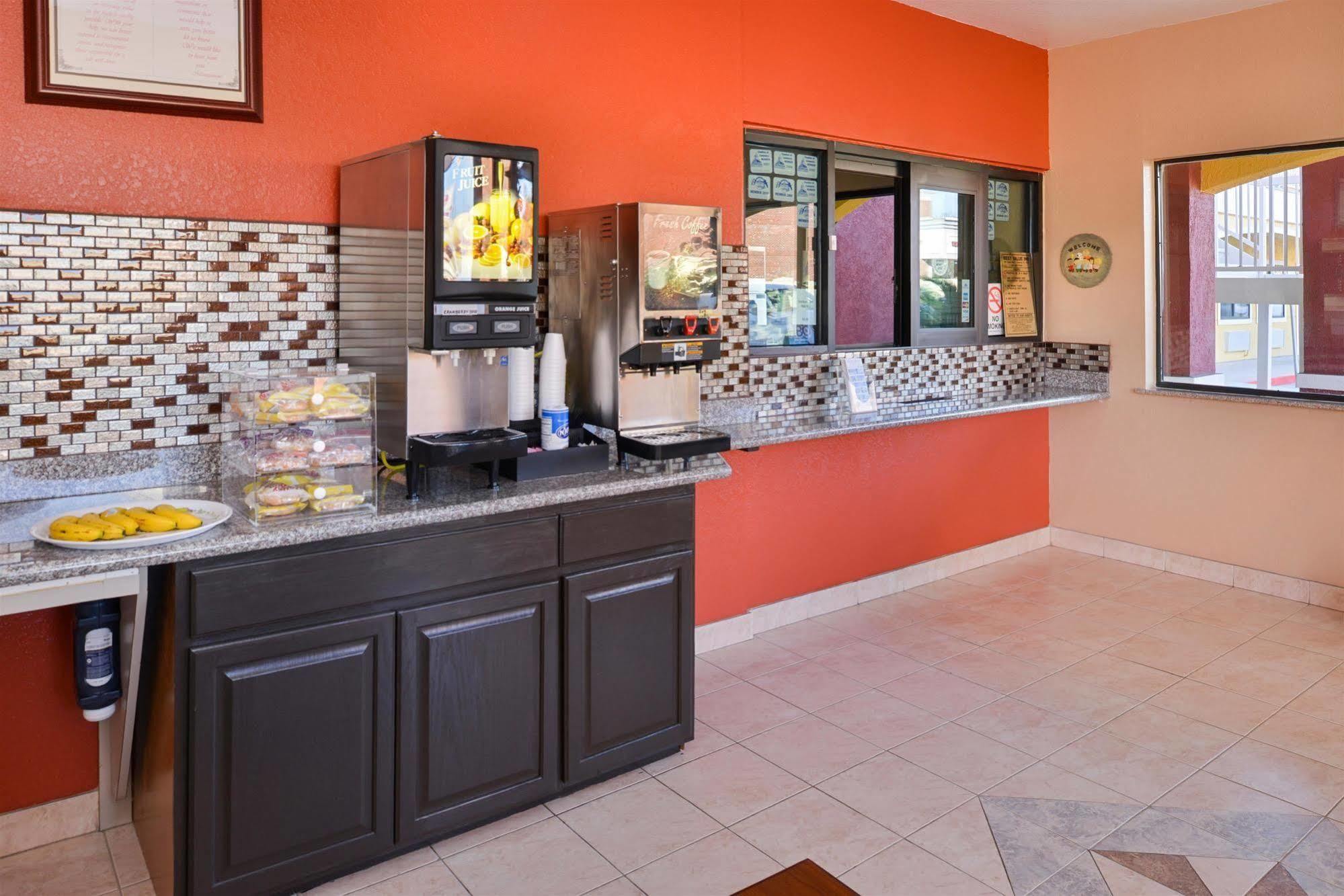 Americas Best Value Inn-Baytown Exterior foto